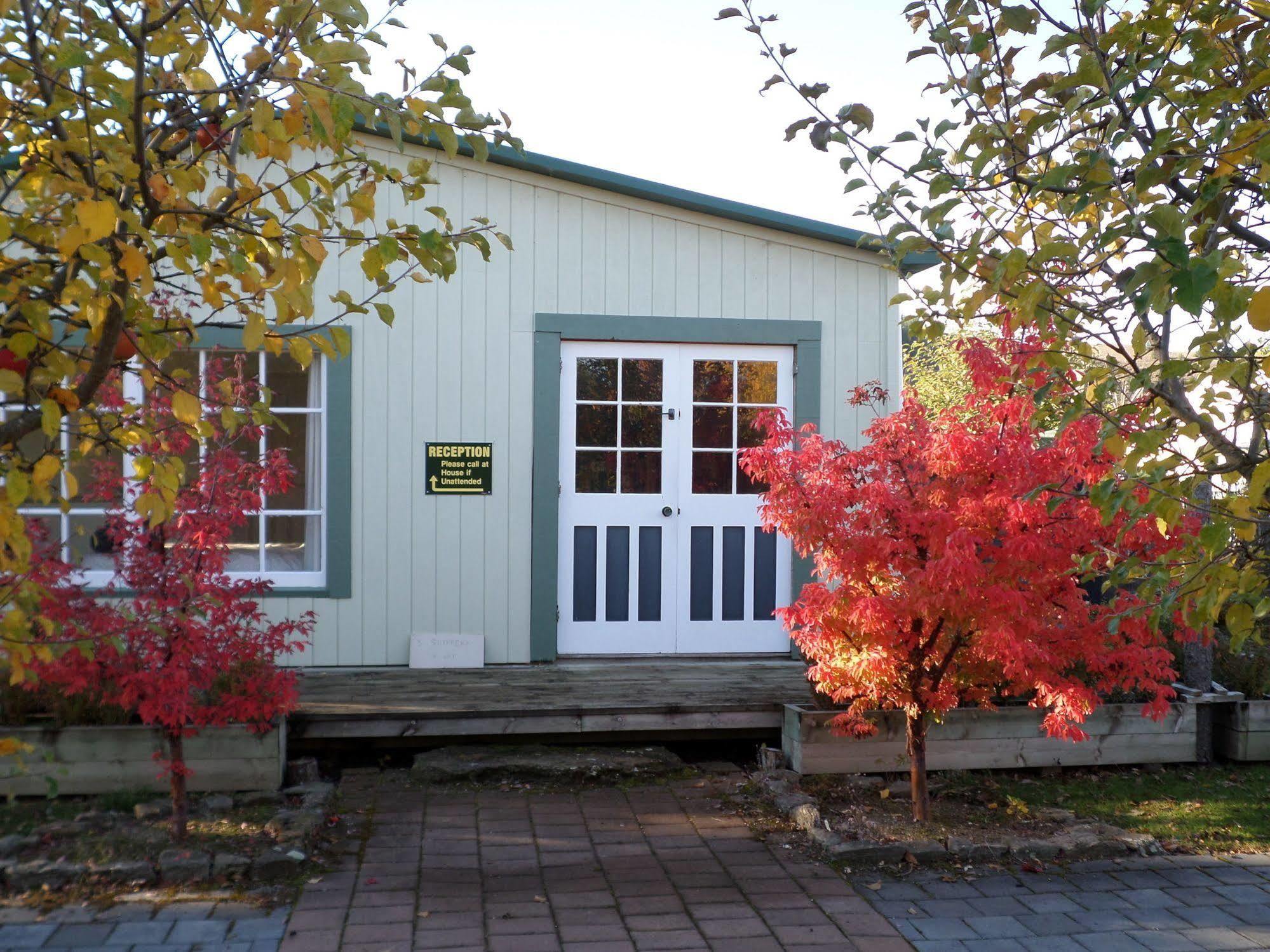 Central Chalets Ltd Alexandra Eksteriør bilde