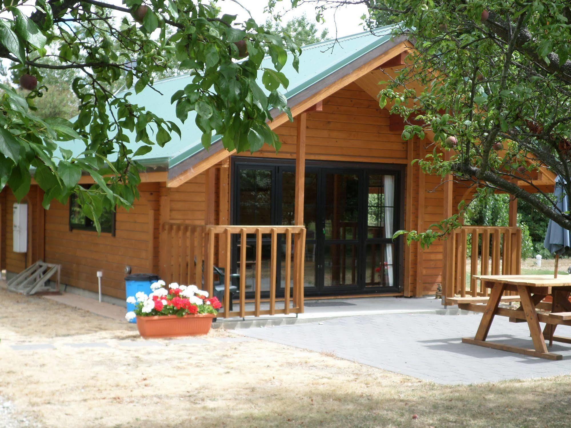 Central Chalets Ltd Alexandra Eksteriør bilde