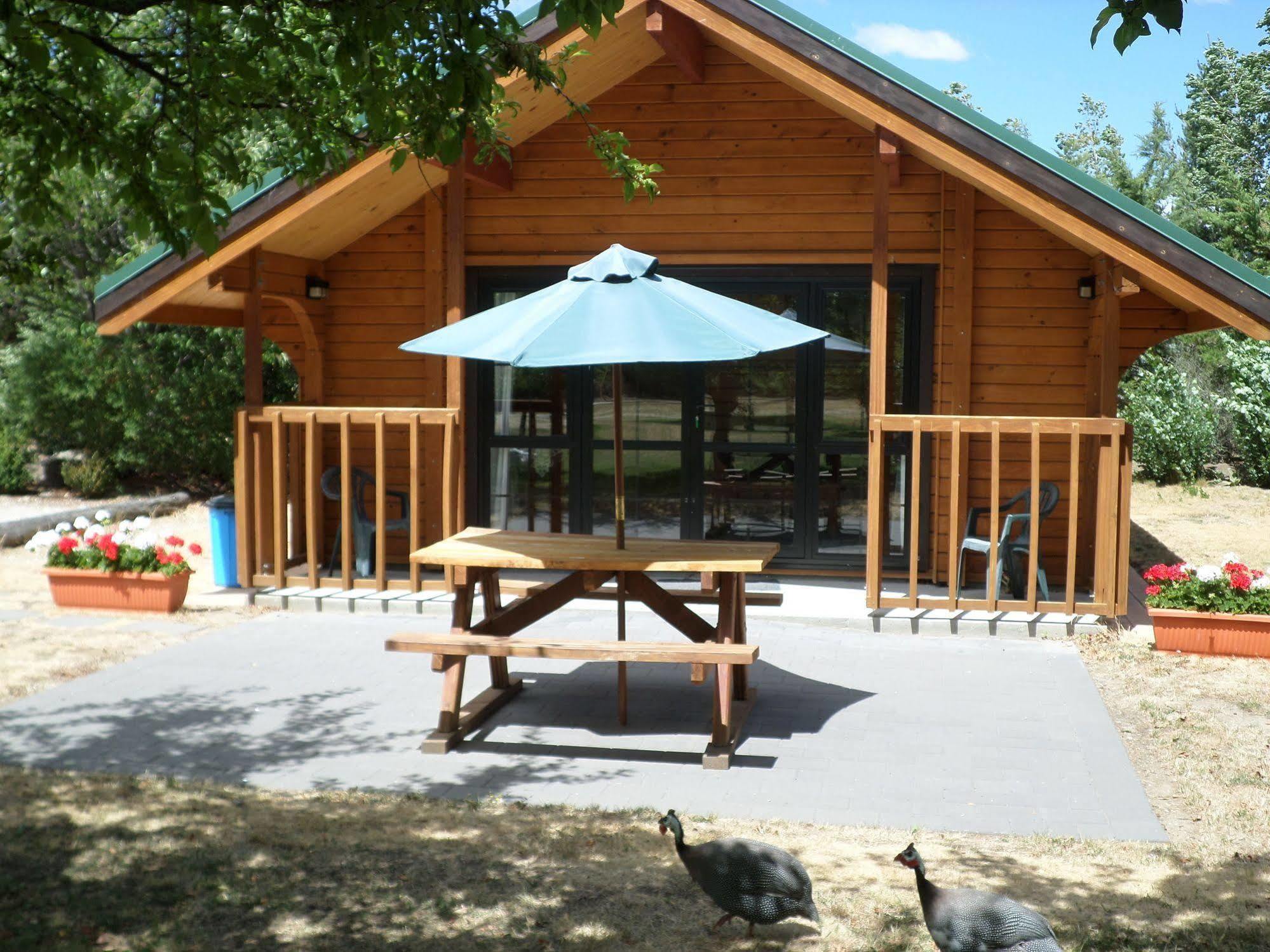 Central Chalets Ltd Alexandra Eksteriør bilde