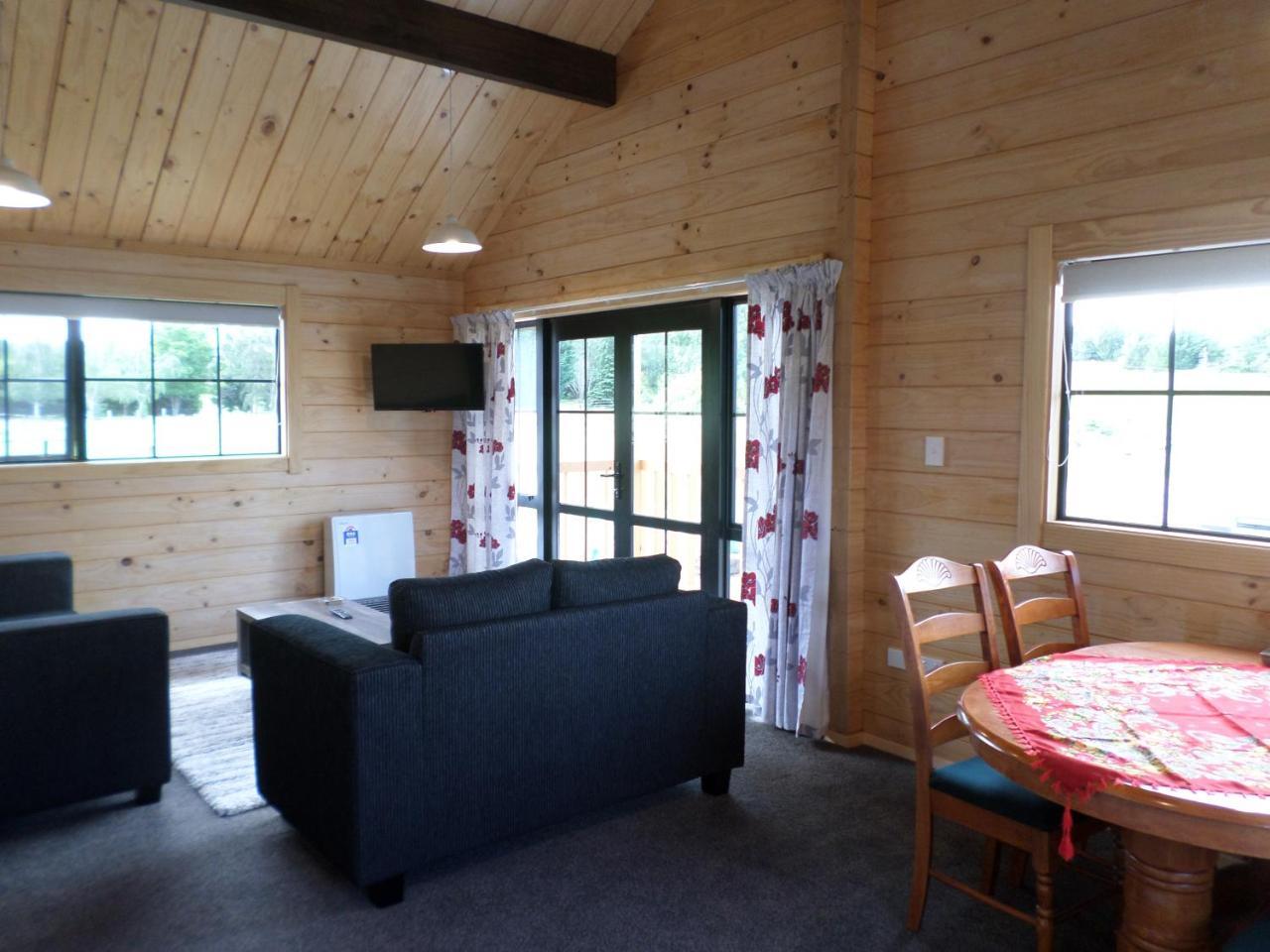 Central Chalets Ltd Alexandra Eksteriør bilde
